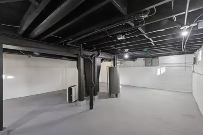 10121 W Bungalow Pkwy, West Allis, WI 53214 - Photo 35