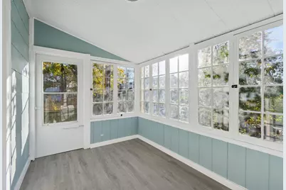 10121 W Bungalow Pkwy, West Allis, WI 53214 - Photo 21