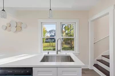 10121 W Bungalow Pkwy, West Allis, WI 53214 - Photo 17