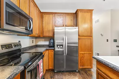 812  Timber Ridge Ct #10, Waukesha, WI 53189 - Photo 11