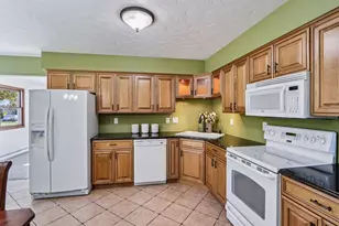 N8306 Greenwald Ct, East Troy, WI 53120 - Photo 7