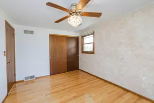 23123 Rasmusson Dr, Racine, WI 53150 - Photo 17