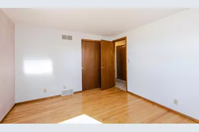 23123  Rasmusson Dr, Racine, WI 53150 - Photo 15