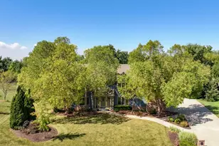 5700 Woodland Hills Dr, Racine, WI 53406 - Photo 37