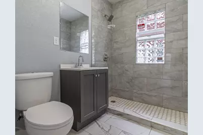 2661 N 44th St, Milwaukee, WI 53210 - Photo 13