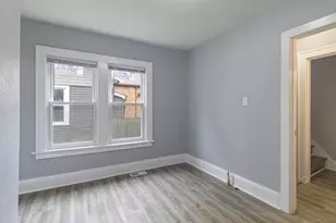 2661 N 44th St, Milwaukee, WI 53210 - Photo 11