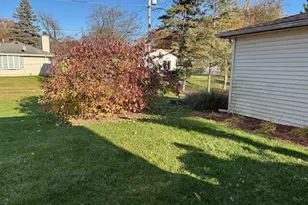 7650 N Delta Pl, Milwaukee, WI 53223 - Photo 7