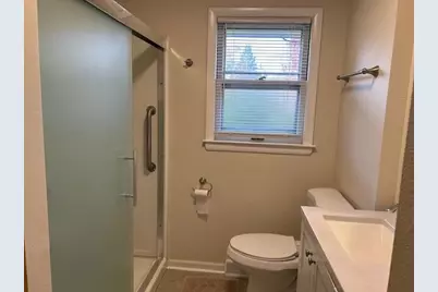 7650 N Delta Pl, Milwaukee, WI 53223 - Photo 21