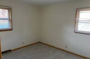 7650 N Delta Pl, Milwaukee, WI 53223 - Photo 17