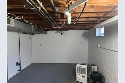 7650 N Delta Pl, Milwaukee, WI 53223 - Photo 23