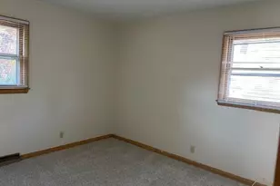 7650 N Delta Pl, Milwaukee, WI 53223 - Photo 17