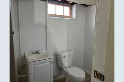 7650 N Delta Pl, Milwaukee, WI 53223 - Photo 25