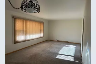 7650 N Delta Pl, Milwaukee, WI 53223 - Photo 15