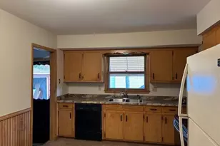 7650 N Delta Pl, Milwaukee, WI 53223 - Photo 11