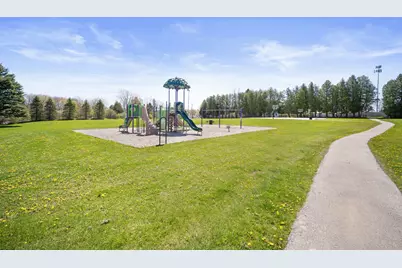 155  Mullberry Ln, Grafton, WI 53024 - Photo 35