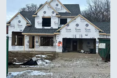 114  Retzer View Ct, Waukesha, WI 53188 - Photo 1