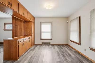 1965 S 80th St, West Allis, WI 53219 - Photo 9