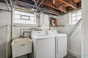 1965 S 80th St, West Allis, WI 53219 - Photo 23