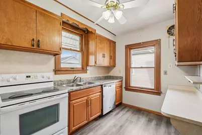 1965 S 80th St, West Allis, WI 53219 - Photo 11