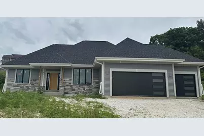 110  Retzer View Ct, Waukesha, WI 53188 - Photo 1