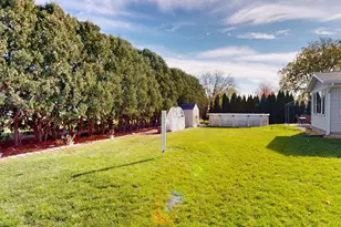 736 Lucas Ln, Jefferson, WI 53549 - Photo 39