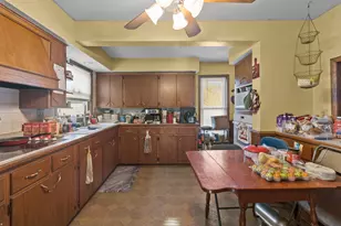 8512 Caldwell Rd, Racine, WI 53149 - Photo 11