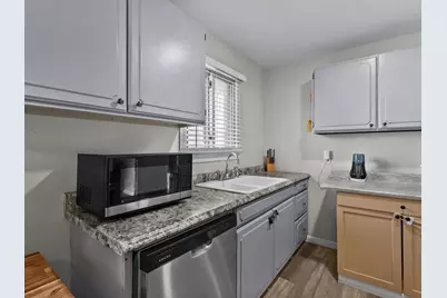 2608  Jackson St, Two Rivers, WI 54241 - Photo 7