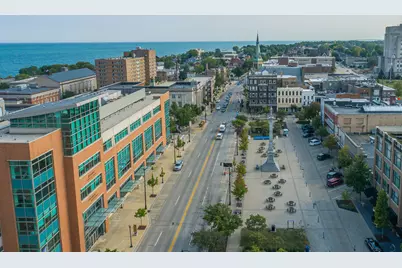 201  6th St, Racine, WI 53403 - Photo 17