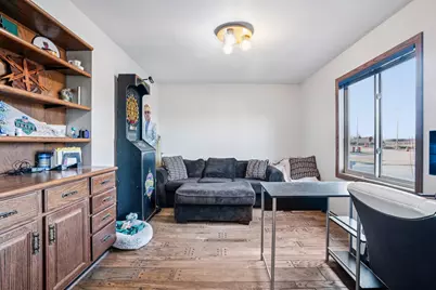 4646 S 124th St, Greenfield, WI 53228 - Photo 15