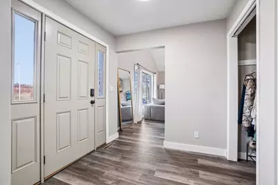 4646 S 124th St, Greenfield, WI 53228 - Photo 3