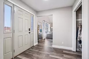 4646 S 124th St, Greenfield, WI 53228 - Photo 3