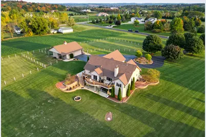 4942  Bridle Path Ln, Polk, WI 53076 - Photo 9