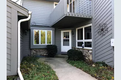 15634 W Ridge Rd, New Berlin, WI 53151 - Photo 1