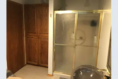 15634 W Ridge Rd, New Berlin, WI 53151 - Photo 9