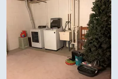 15634 W Ridge Rd, New Berlin, WI 53151 - Photo 13