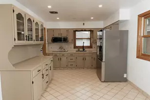 2107 28th St, Kenosha, WI 53140 - Photo 5