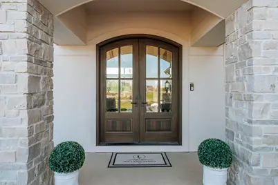 20285  Newport Ln, Brookfield, WI 53045 - Photo 5