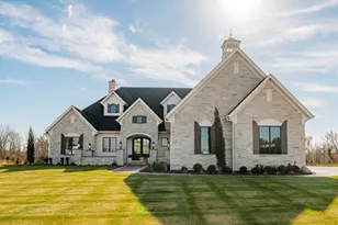 20285 Newport Ln, Brookfield, WI 53045 - Photo 1