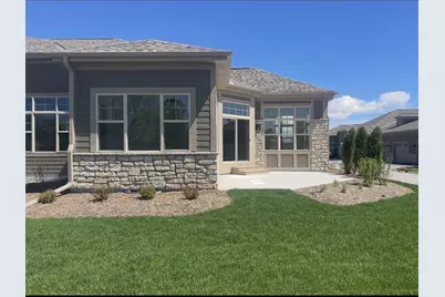 433  Standing Stone Dr #16-38, Waukesha, WI 53189 - Photo 7
