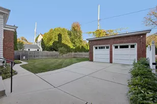 2442 N Terrace Ave, Milwaukee, WI 53211 - Photo 67