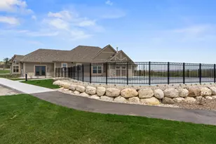 439 Standing Stone Dr, Waukesha, WI 53189 - Photo 17