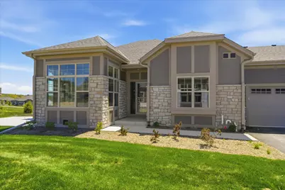 439  Standing Stone Dr #16-36, Waukesha, WI 53189 - Photo 17