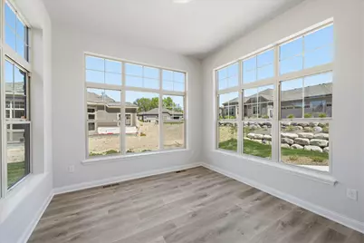 439  Standing Stone Dr #16-36, Waukesha, WI 53189 - Photo 11