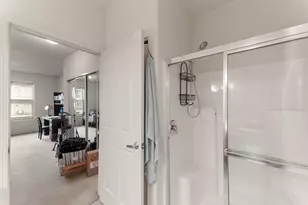 4130 S Lake Dr, Saint Francis, WI 53235 - Photo 9