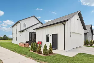 4238 E Lake Vista Blvd, Oak Creek, WI 53154 - Photo 23