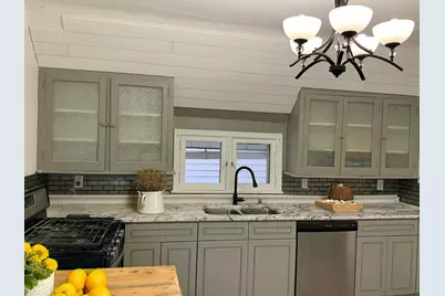 3530 E Layton Ave, Cudahy, WI 53110 - Photo 13