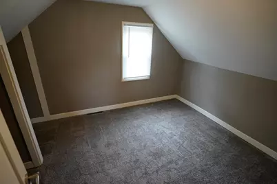 6570 N 54th St, Milwaukee, WI 53223 - Photo 9