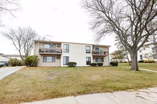 1891 Haymarket Rd, Waukesha, WI 53189 - Photo 5