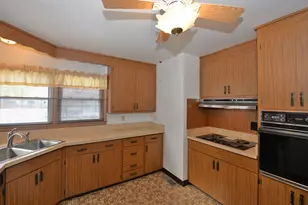 2031 Wustum Ave, Racine, WI 53404 - Photo 7