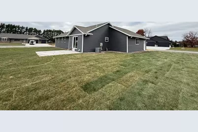 1938  Arches Dr, Holmen, WI 54636 - Photo 9